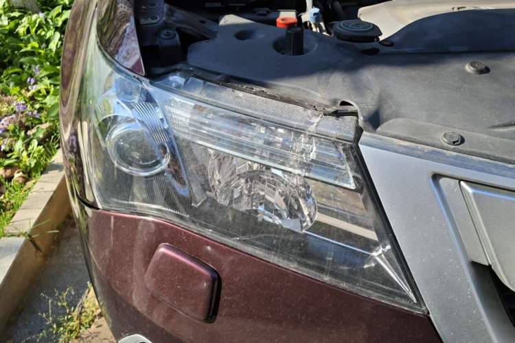 Used Acura MDX 2010 3.7 Comfort Edition Right Front Headlight
