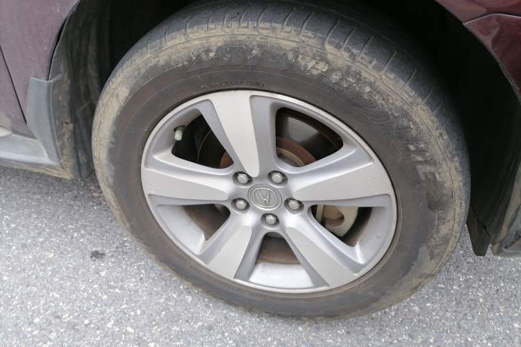 Used Acura MDX 2010 3.7 Standard Edition Right Front Wheel Hub