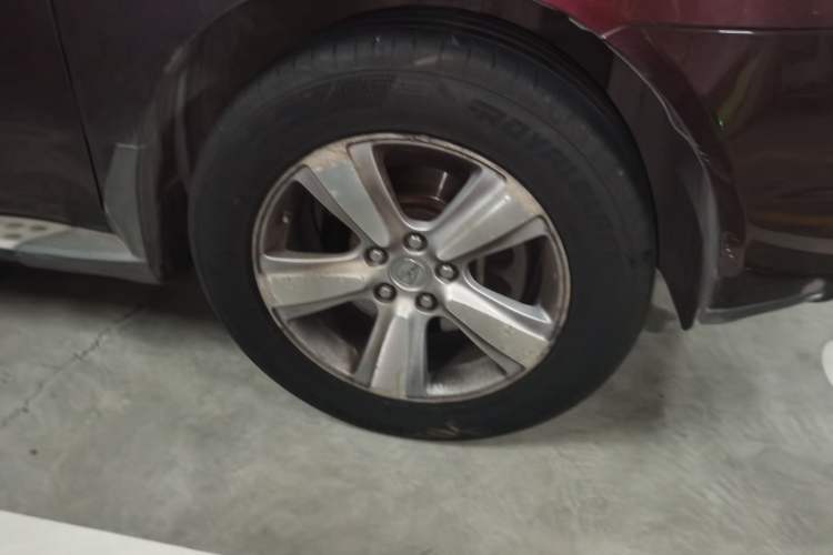 Used Acura MDX 2010 3.7 Standard Edition Right Front Wheel Hub