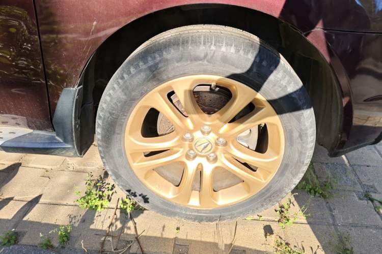 Used Acura MDX 2010 3.7 Comfort Edition Right Front Wheel Hub