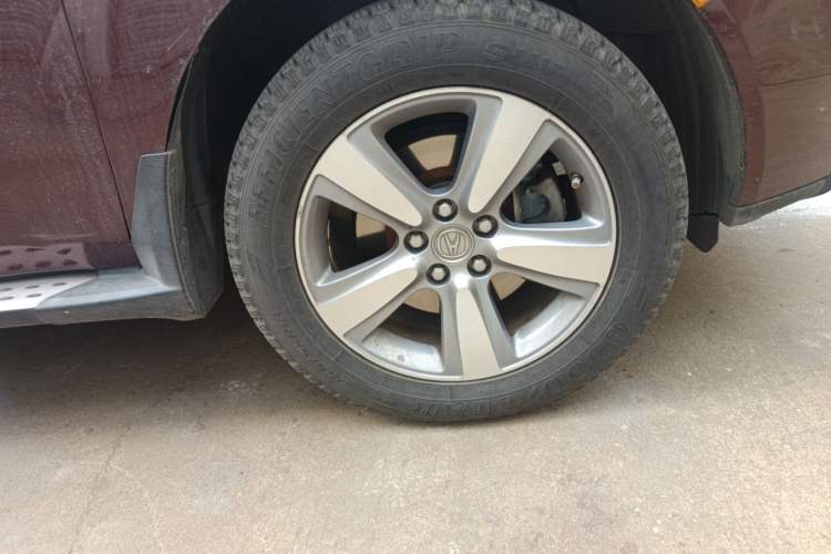 Used Acura MDX 2010 3.7 Standard Edition Right Front Wheel Hub