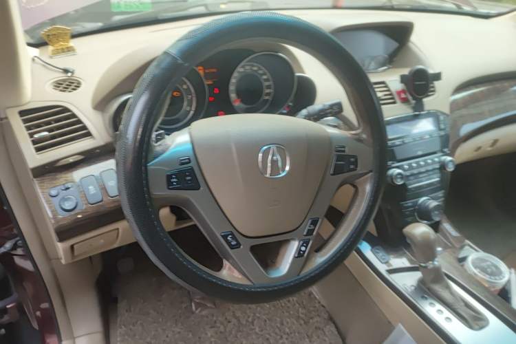 Used Acura MDX 2010 3.7 Standard Edition Steering Wheel