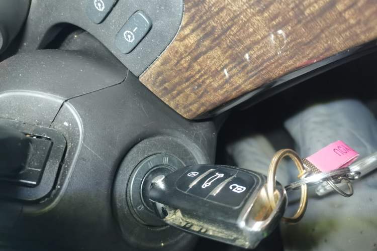 Used Acura MDX 2010 3.7 Standard Edition Vehicle Key