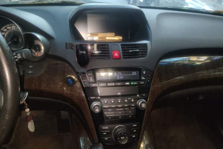 Used Acura MDX 2010 3.7 Standard Luxury Sport Edition Audio And AC Panel