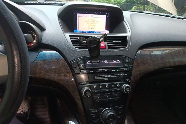 Used Acura MDX 2010 3.7 Standard Edition Audio And AC Panel
