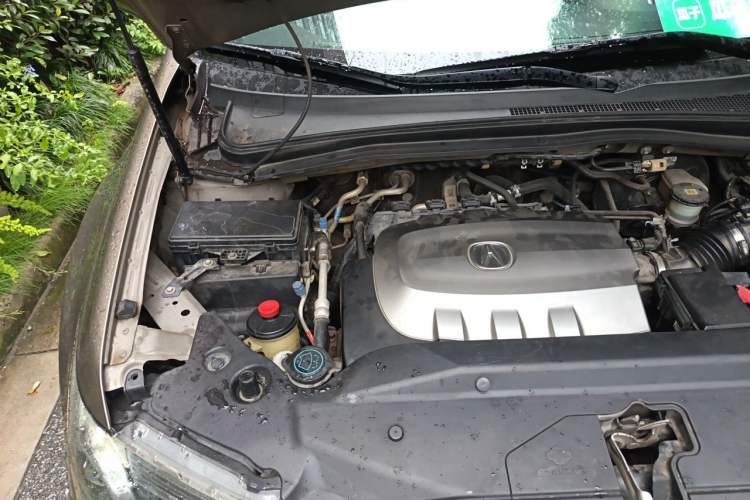 Used Acura MDX 2010 3.7 Standard Edition Engine Bay Right