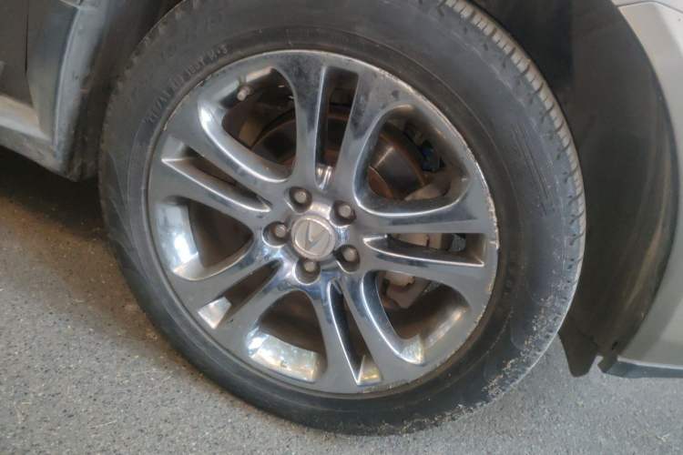 Used Acura MDX 2010 3.7 Standard Luxury Sport Edition Right Front Wheel Hub
