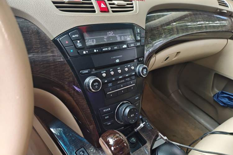 Used Acura MDX 2011 3.7 Standard Deluxe Sport Edition Audio And AC Panel