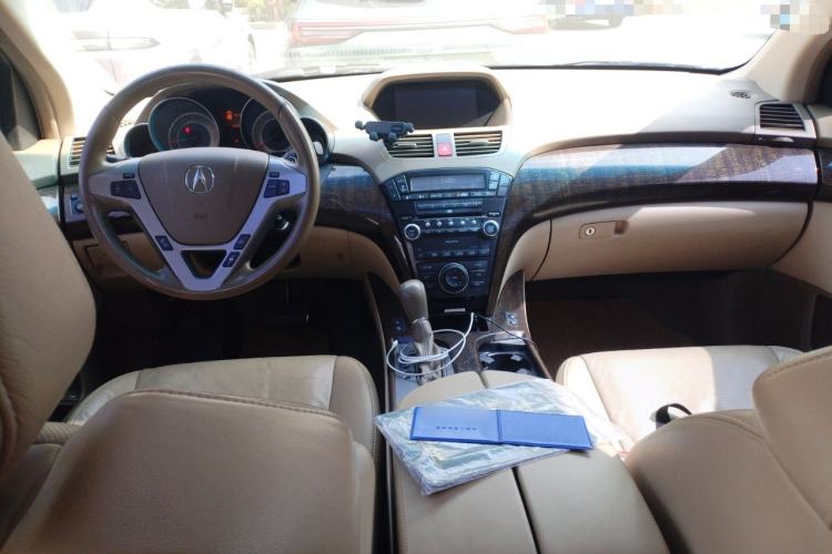 Used Acura MDX 2011 3.7 Comfort Premium Sport Edition Center Console