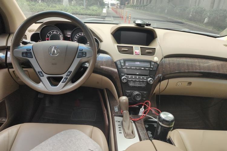 Used Acura MDX 2011 3.7 Standard Deluxe Sport Edition Center Console