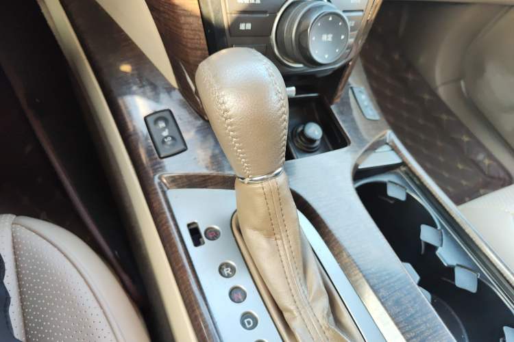 Used Acura MDX 2011 3.7 Standard Deluxe Sport Edition Gear Lever