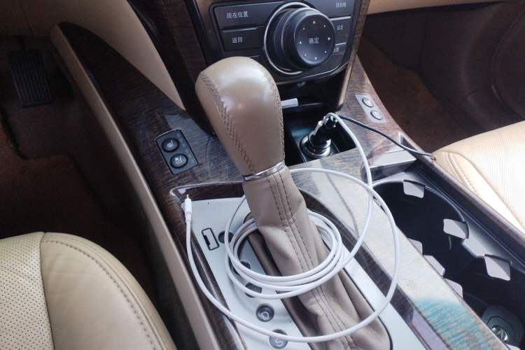 Used Acura MDX 2011 3.7 Comfort Premium Sport Edition Gear Lever