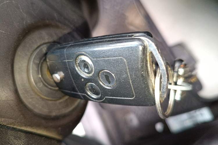 Used Acura MDX 2011 3.7 Standard Deluxe Sport Edition Vehicle Key