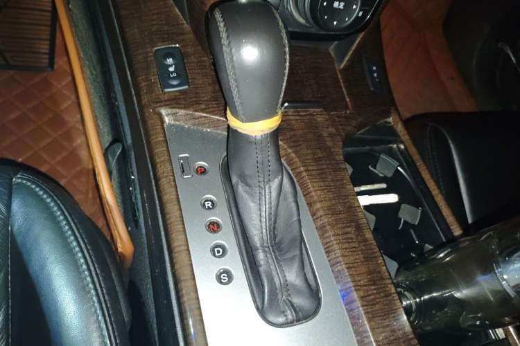 Used Acura MDX 2011 3.7 Standard Deluxe Sport Edition Gear Lever