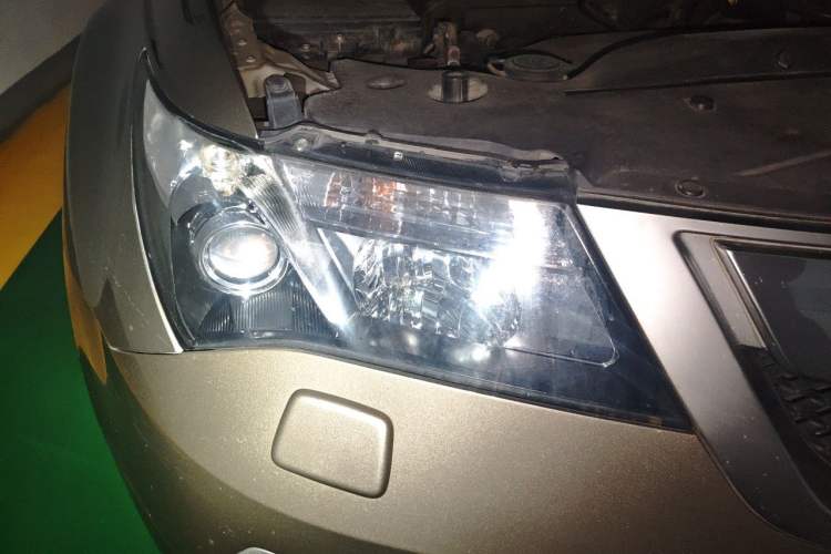 Used Acura MDX 2011 3.7 Standard Deluxe Sport Edition Right Front Headlight