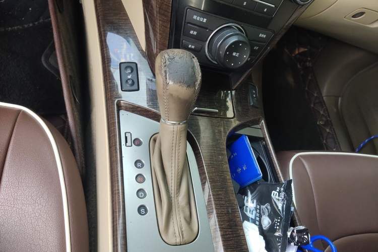 Used Acura MDX 2011 3.7 Standard Deluxe Sport Edition Gear Lever