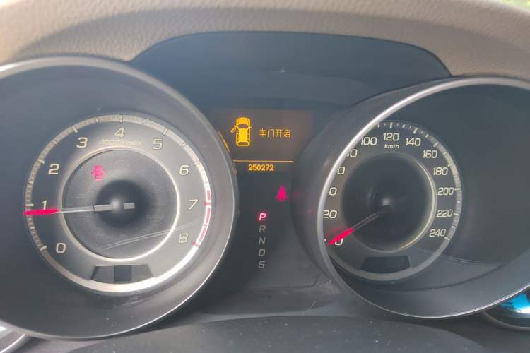 Used Acura MDX 2011 3.7 Standard Deluxe Sport Edition Odometer Close Up