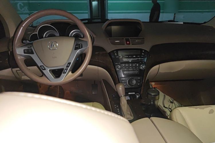 Used Acura MDX 2011 3.7 Standard Deluxe Sport Edition Center Console