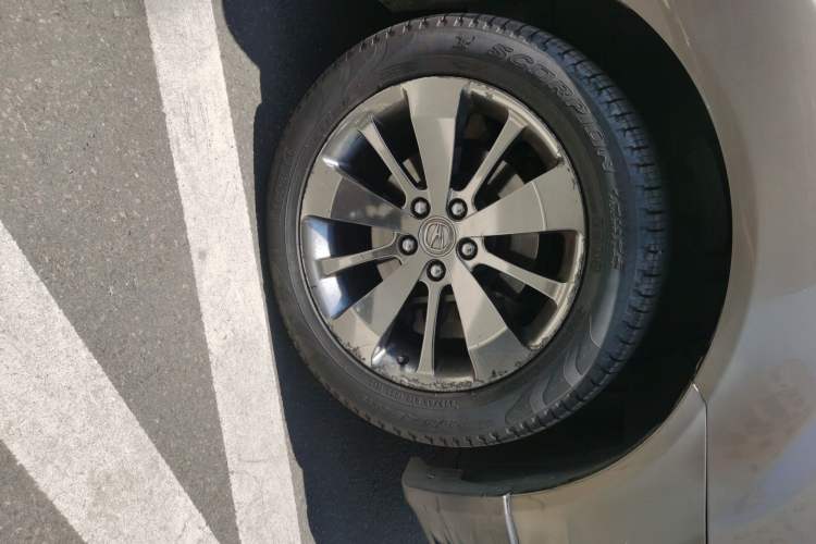 Used Acura MDX 2011 3.7 Standard Deluxe Sport Edition Right Front Wheel Hub