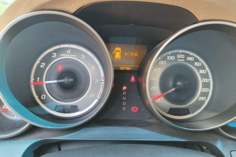 Used Acura MDX 2011 3.7 Standard Deluxe Sport Edition Odometer Close Up