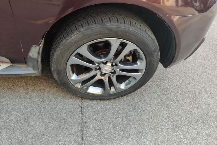 Used Acura MDX 2011 3.7 Standard Deluxe Sport Edition Right Front Wheel Hub