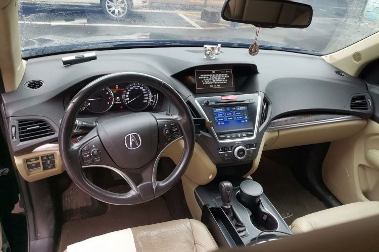 Used Acura MDX 2014 3.5L Elite Edition Center Console