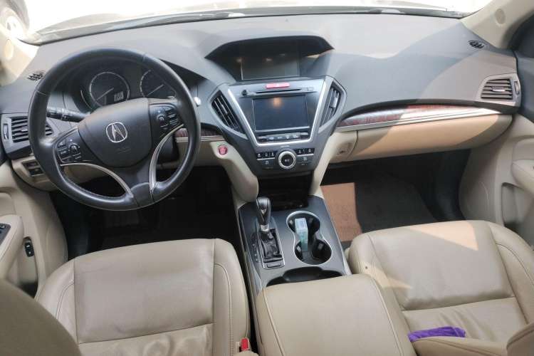 Used Acura MDX 2014 3.5L Elite Edition Center Console