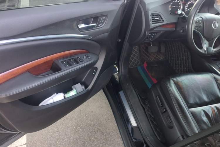 Used Acura MDX 2014 3.5L Elite Edition Driver Seat
