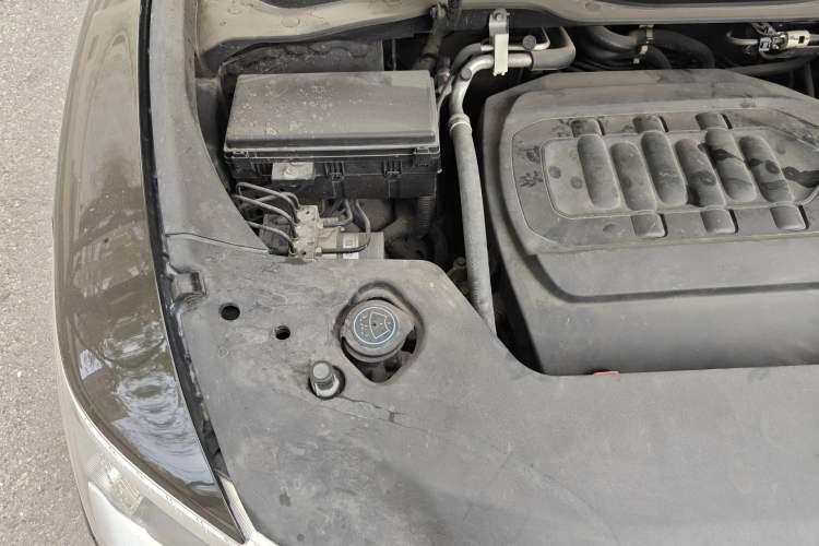 Used Acura MDX 2014 3.5L Luxury Edition Engine Bay Right