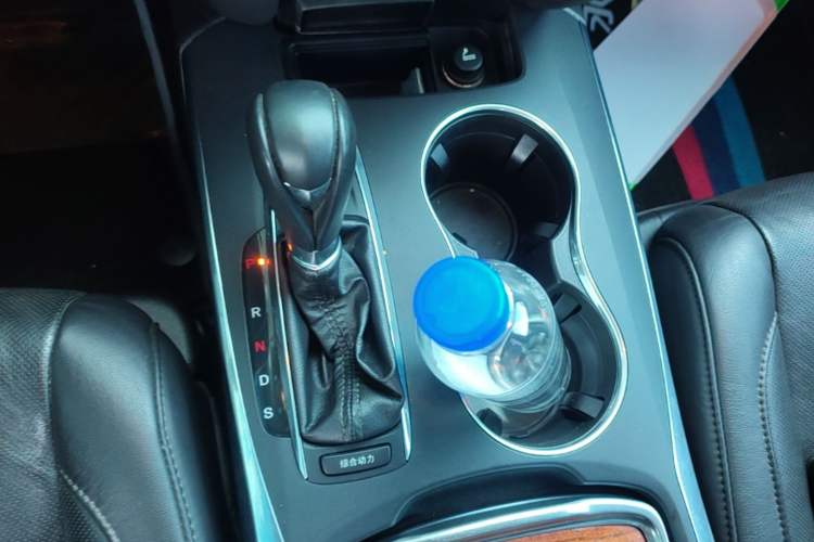 Used Acura MDX 2014 3.5L Elite Edition Gear Lever