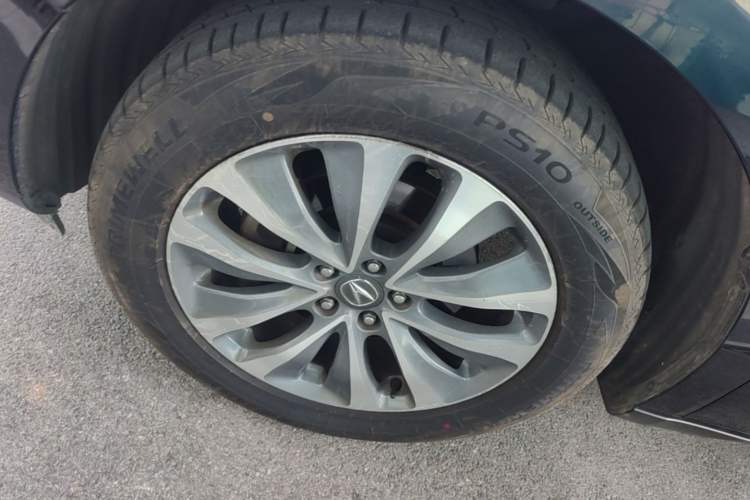 Used Acura MDX 2014 3.5L Elite Edition Left Front Wheel Hub