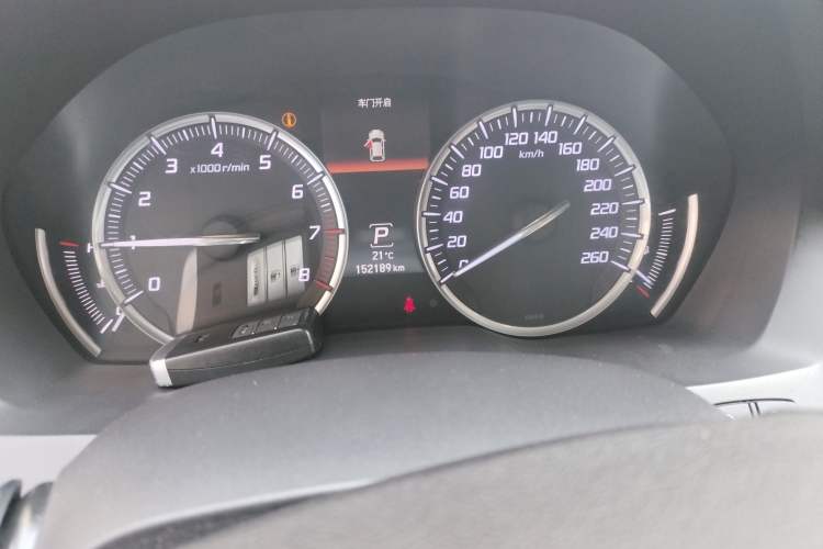 Used Acura MDX 2014 3.5L Elite Edition Odometer Close Up