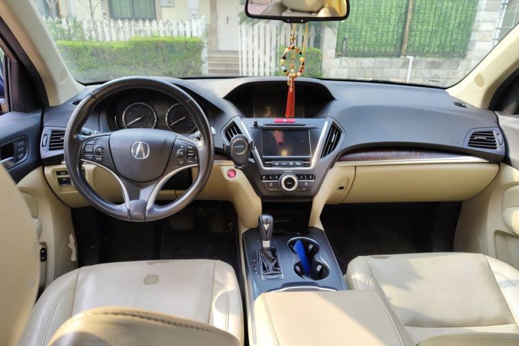 Used Acura MDX 2014 3.5L Elite Edition Center Console