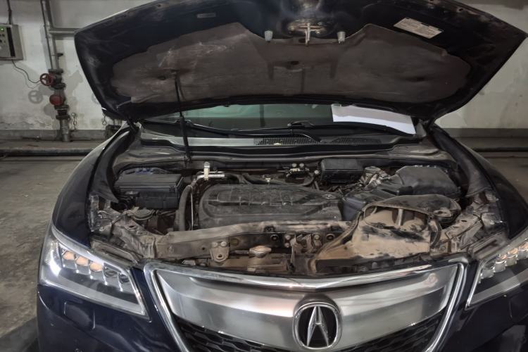Used Acura MDX 2014 3.5L Elite Edition Engine Bay