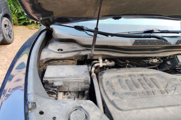 Used Acura MDX 2014 3.5L Elite Edition Engine Bay Right
