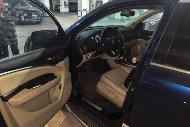 Used Acura MDX 2014 3.5L Elite Edition Interior 3