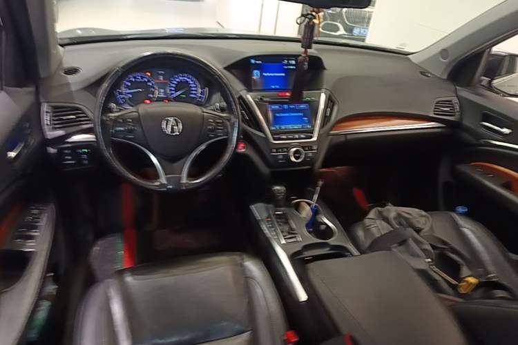 Used Acura MDX 2014 3.5L Elite Edition Center Console