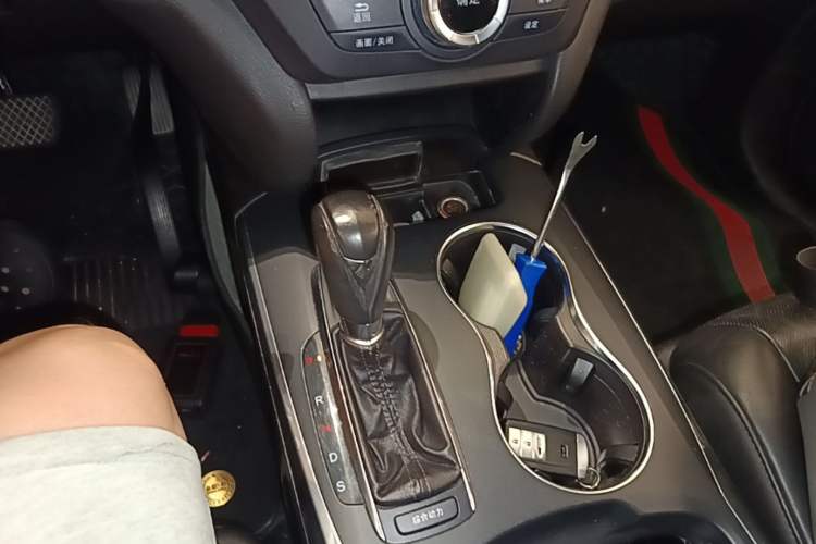 Used Acura MDX 2014 3.5L Elite Edition Gear Lever