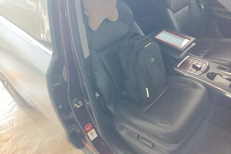 Used Acura MDX 2014 3.5L Elite Edition Right Front Seat
