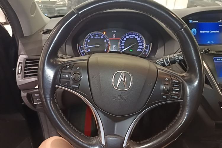 Used Acura MDX 2014 3.5L Elite Edition Steering Wheel