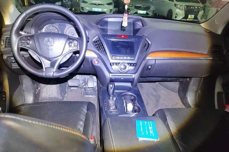 Used Acura MDX 2014 3.5L Luxury Edition Center Console