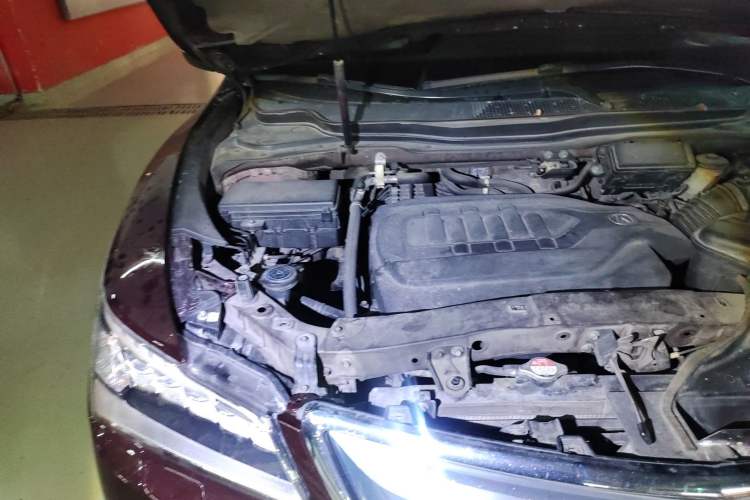 Used Acura MDX 2014 3.5L Luxury Edition Engine Bay Right