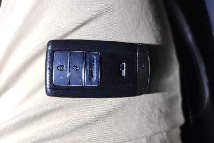 Used Acura MDX 2014 3.5L Luxury Edition Vehicle Key