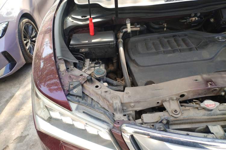 Used Acura MDX 2014 3.5L Elite Edition Engine Bay Right