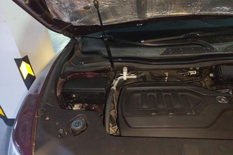 Used Acura MDX 2014 3.5L Elite Edition Engine Bay Right