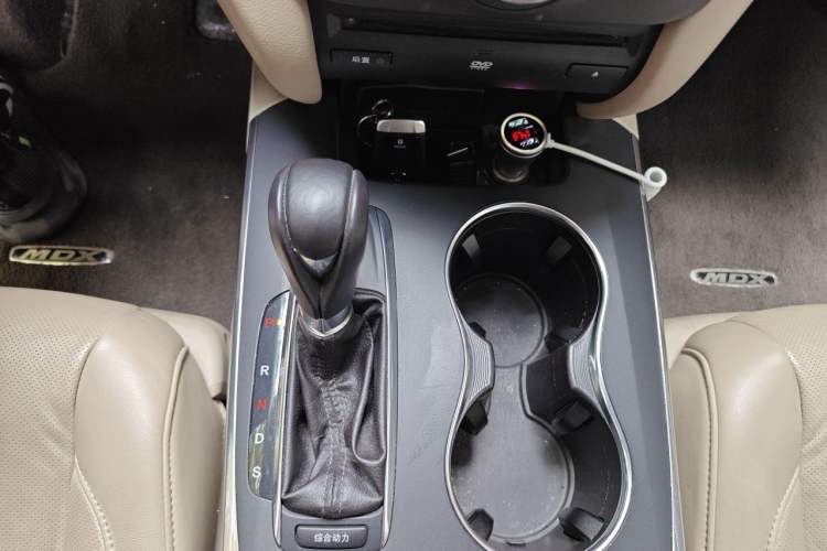 Used Acura MDX 2014 3.5L Luxury Edition Gear Lever