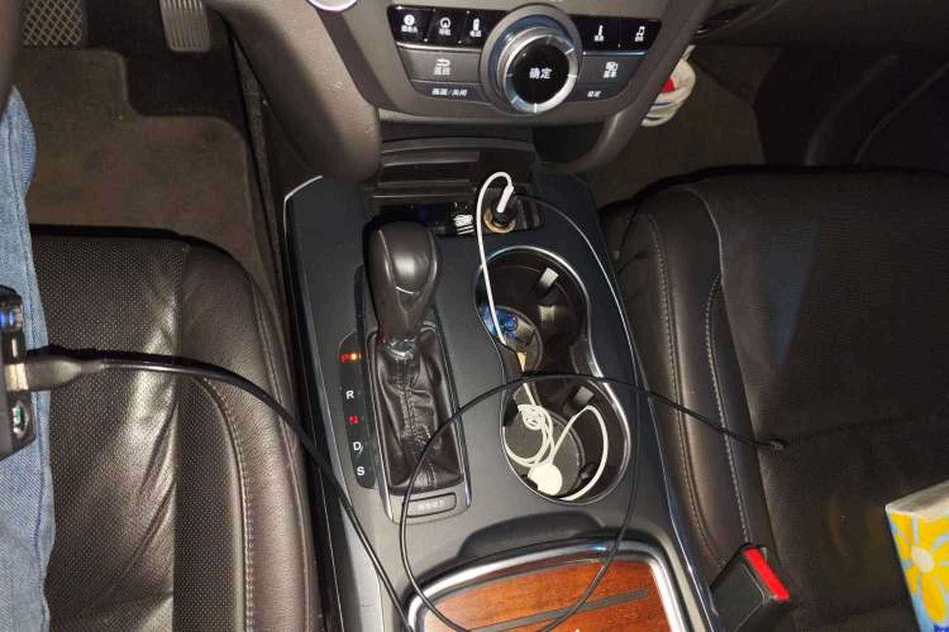 Used Acura MDX 2014 3.5L Elite Edition Gear Lever