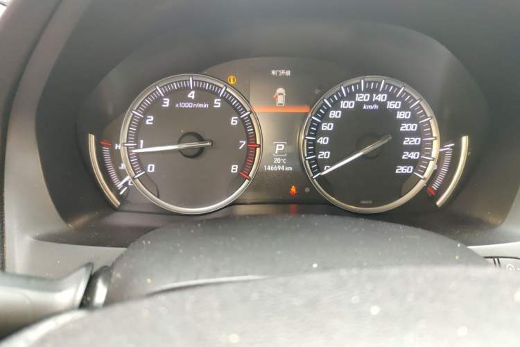 Used Acura MDX 2014 3.5L Elite Edition Odometer Close Up