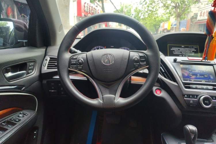 Used Acura MDX 2014 3.5L Elite Edition Steering Wheel