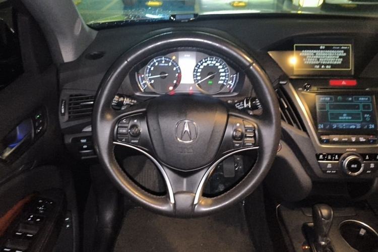 Used Acura MDX 2014 3.5L Elite Edition Steering Wheel